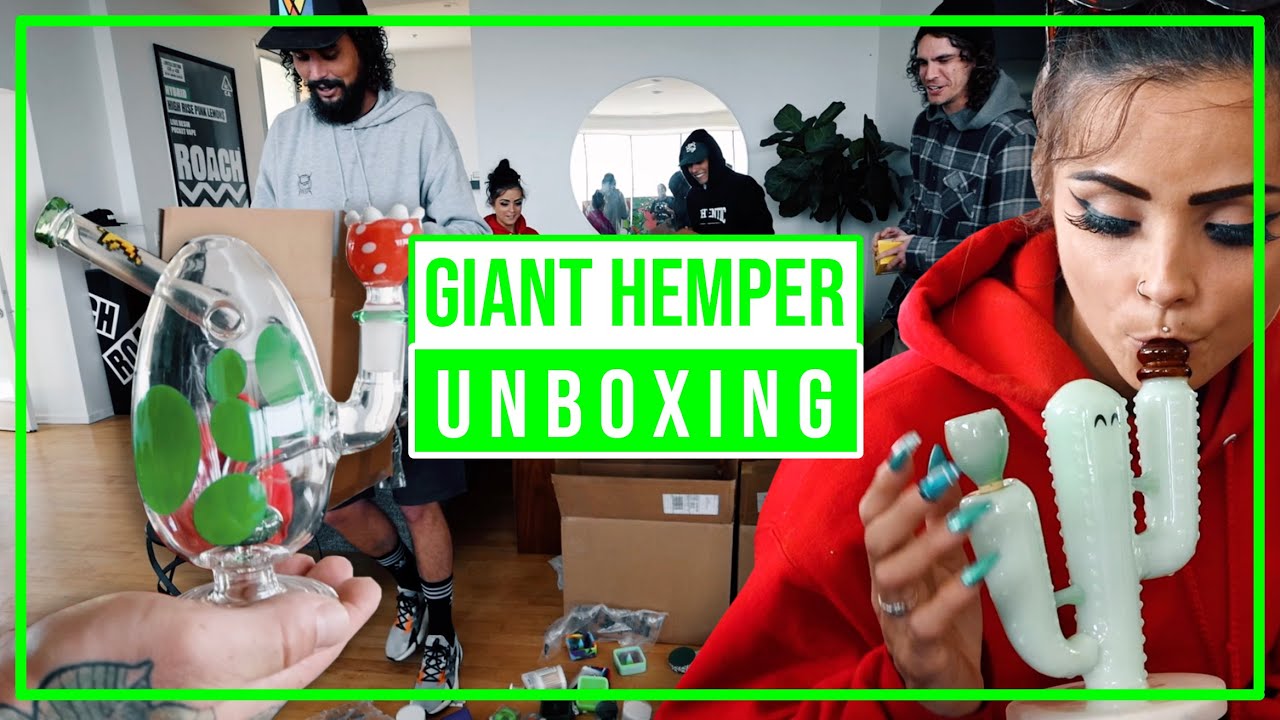 UNBOXING 40+ BONGS & 100+ ACCESSORIES FROM HEMPER CO!!