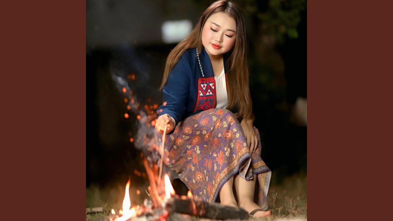 Nco Nplees Nkauj Nraum (feat. Zoo Xyooj)