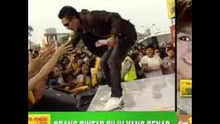 Hafizah [Sembilan Band-Hip Hip Hura] - YouTube.FLV