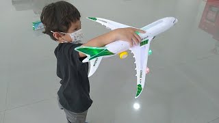 Plane and Zack Take a Trip to the Airport | Unboxing a Toy Airplane