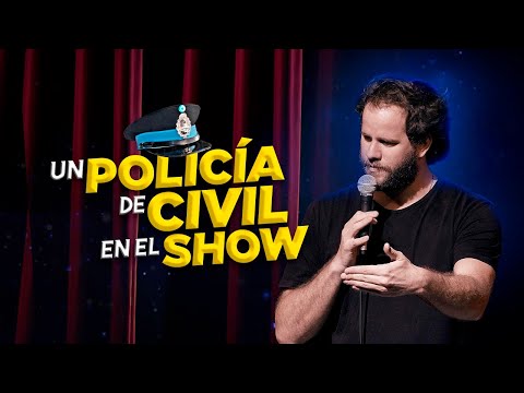 Un POLICIA de CIVIL en El SHOW- Vlogisto