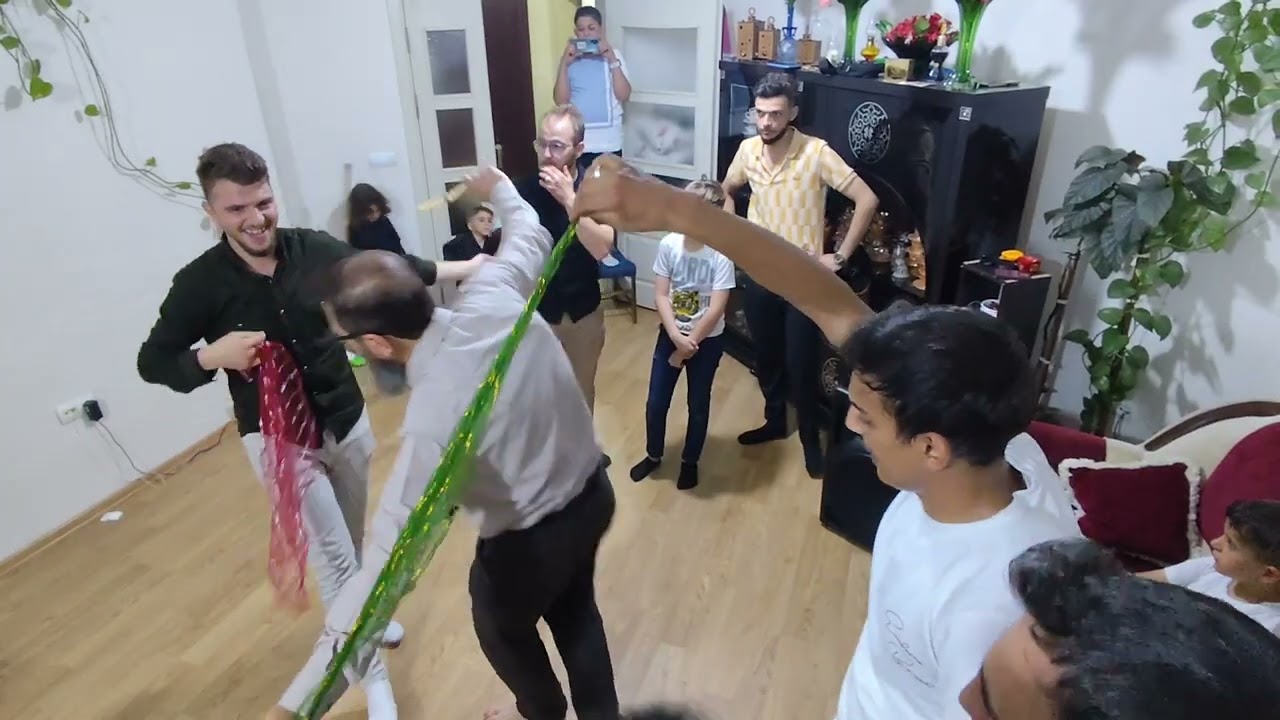 سهرة مع الشباب