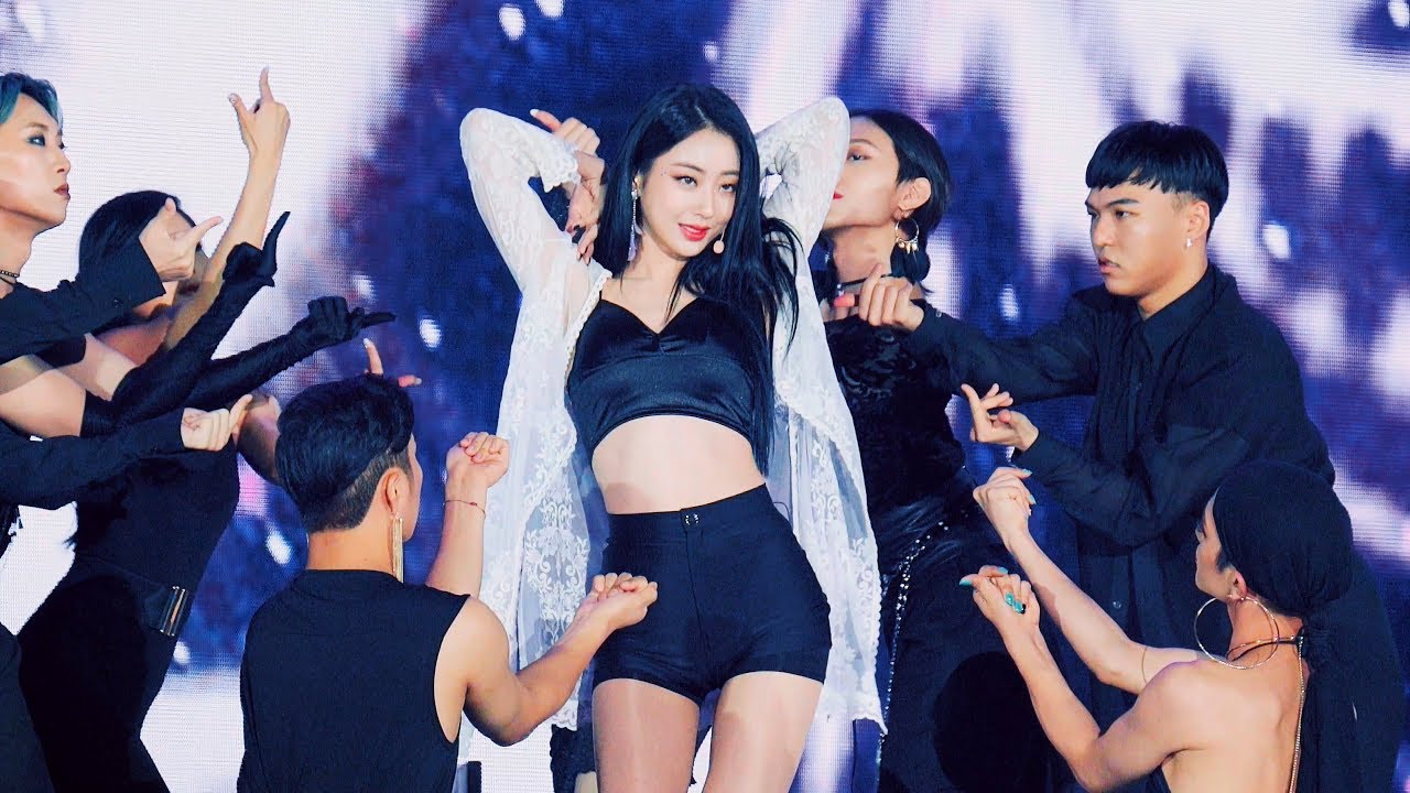 나인뮤지스[9MUSES] _ 경리 솔로 어젯밤(BLUE MOON)@180802 고척 코뮤페 [4k Fancam/직캠]