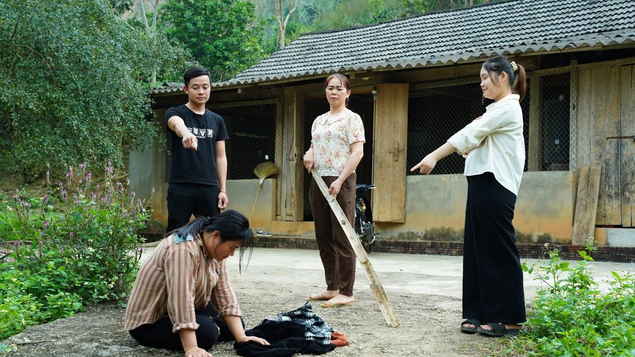 Как будет жить мать-одиночка, когда муж выгоняет ее из дома?