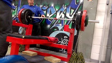 182 kg + 60 kg chains