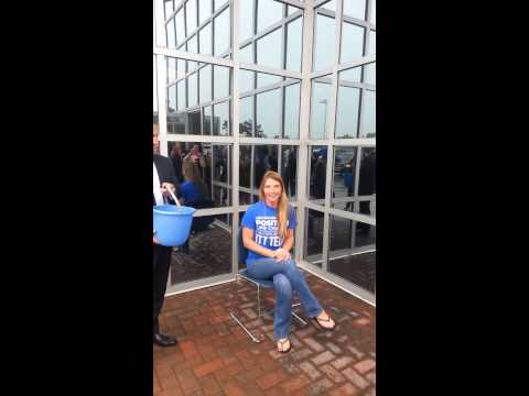 Amber accepts ice bucket challenge