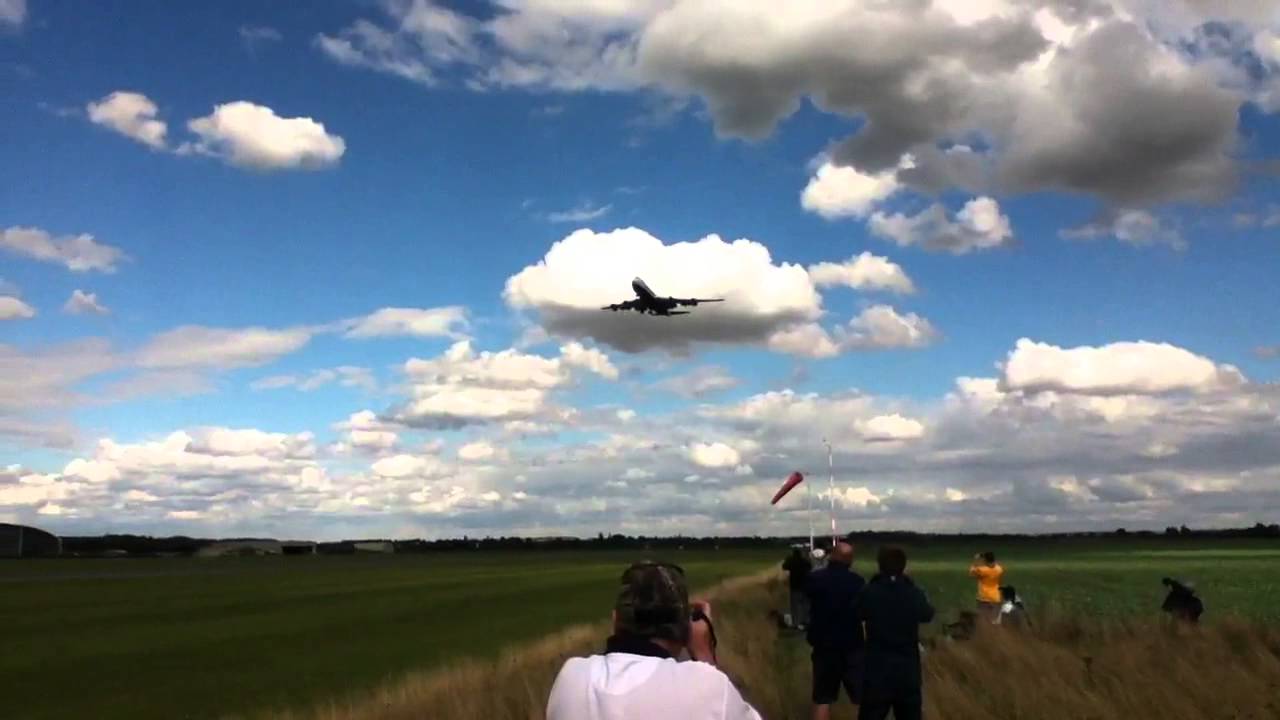 BA Cargo Boeing 747 fly past at Duxford Air Show 2013