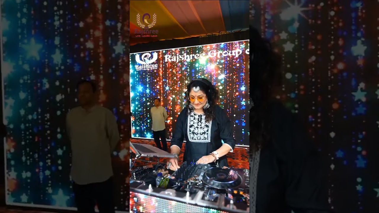 DANDIYA NIGHT 2025 at Rajshree College Bareilly | Ft. DJ Barkha | Full Energy & Garba Madness!