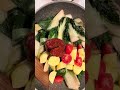 Riso basmati alle bietole con pomodori freschi e pomodorini secchi sott’olio e insaporitore💯 vegano