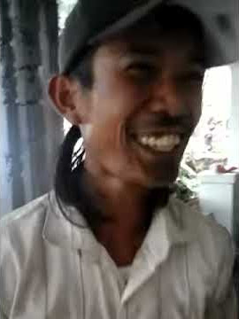 Cewek kosan mandi