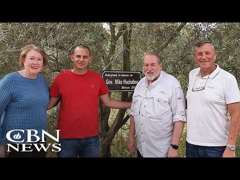 Huckabee Extends Olive Branch of Solidarity by Adopting Tree in Israel