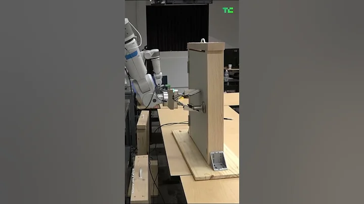 Robot Reinforcement Learning | Ali Yahya | TechCrunch