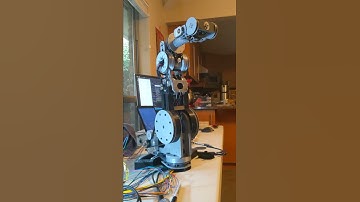 6R Robotic Arm First Movements