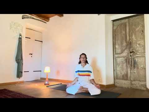 10 Minute Pranayama & Meditation for Digestion & Calm