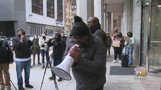 Celebrity Donnell Rochester's family protests decision not to charge officers in deadly shooting Profile