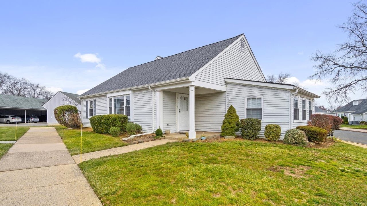 142C Providence Way, Monroe Township, NJ