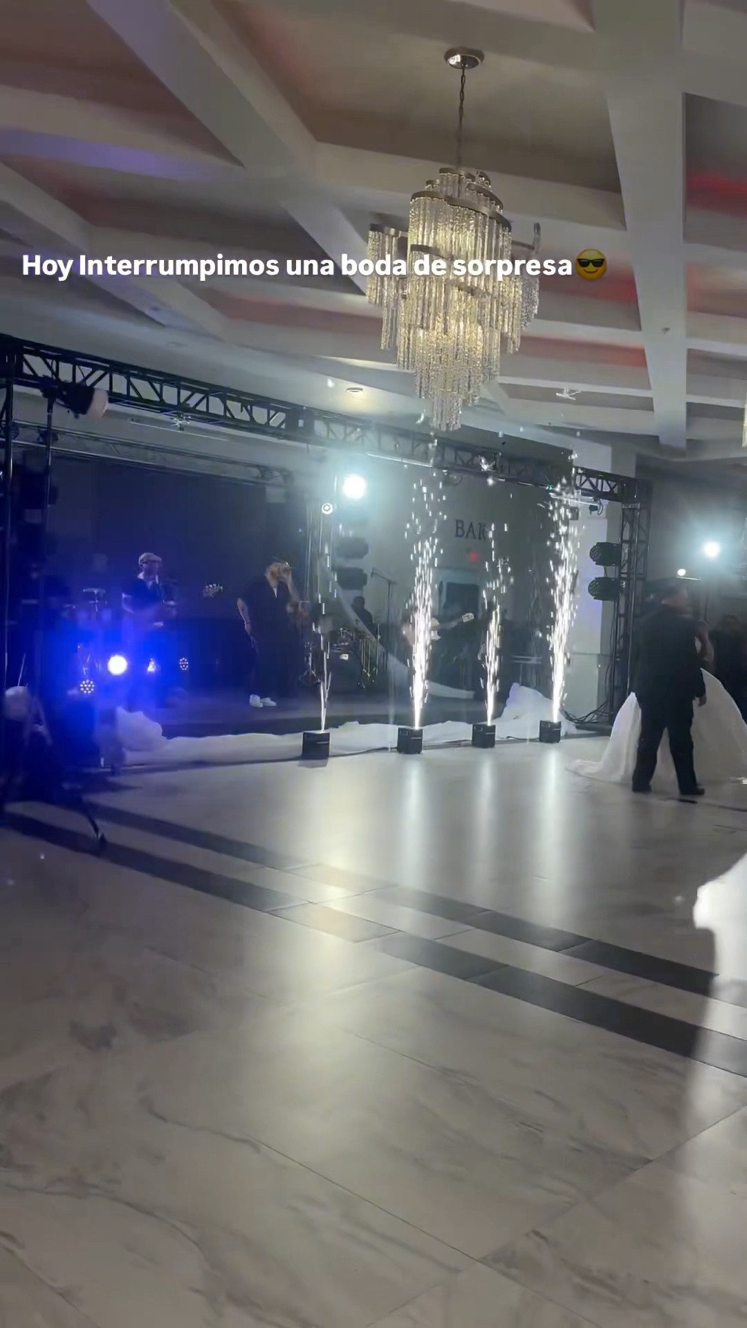 No nos digan boda porque les caemos y no avisamos ¿dónde es la siguiente? ?? #HechaPaMi #Shorts