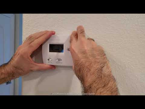 How To Remove Thermostat Battery / How to Change the Battery in a