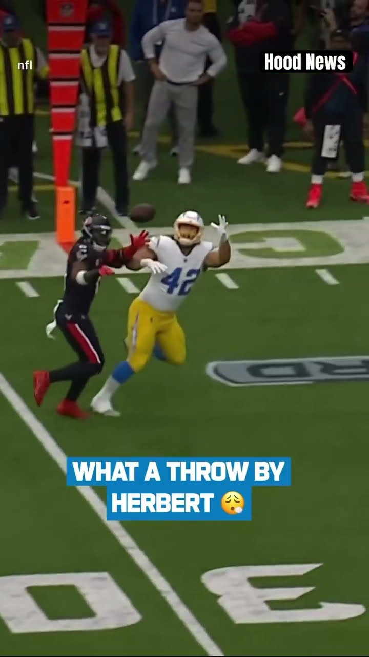 What a throw #hoodnews #chargers #justinherbert #NFL #football #shortvideo #ballislife #omg #how #us