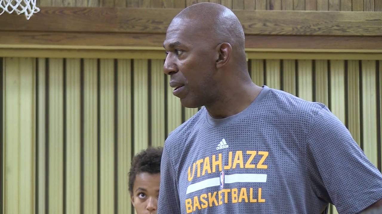 Thurl Bailey Jr Jazz - YouTube