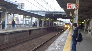 223系新快速　魚住駅通過203