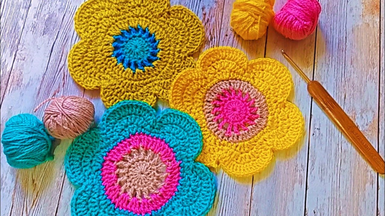 FLOR PORTA COPO EM CROCHÊ