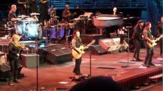 Bruce Springsteen - Land Of Hope And Dreams (End w/ Bruce on Amps) - Omaha-11/15/12