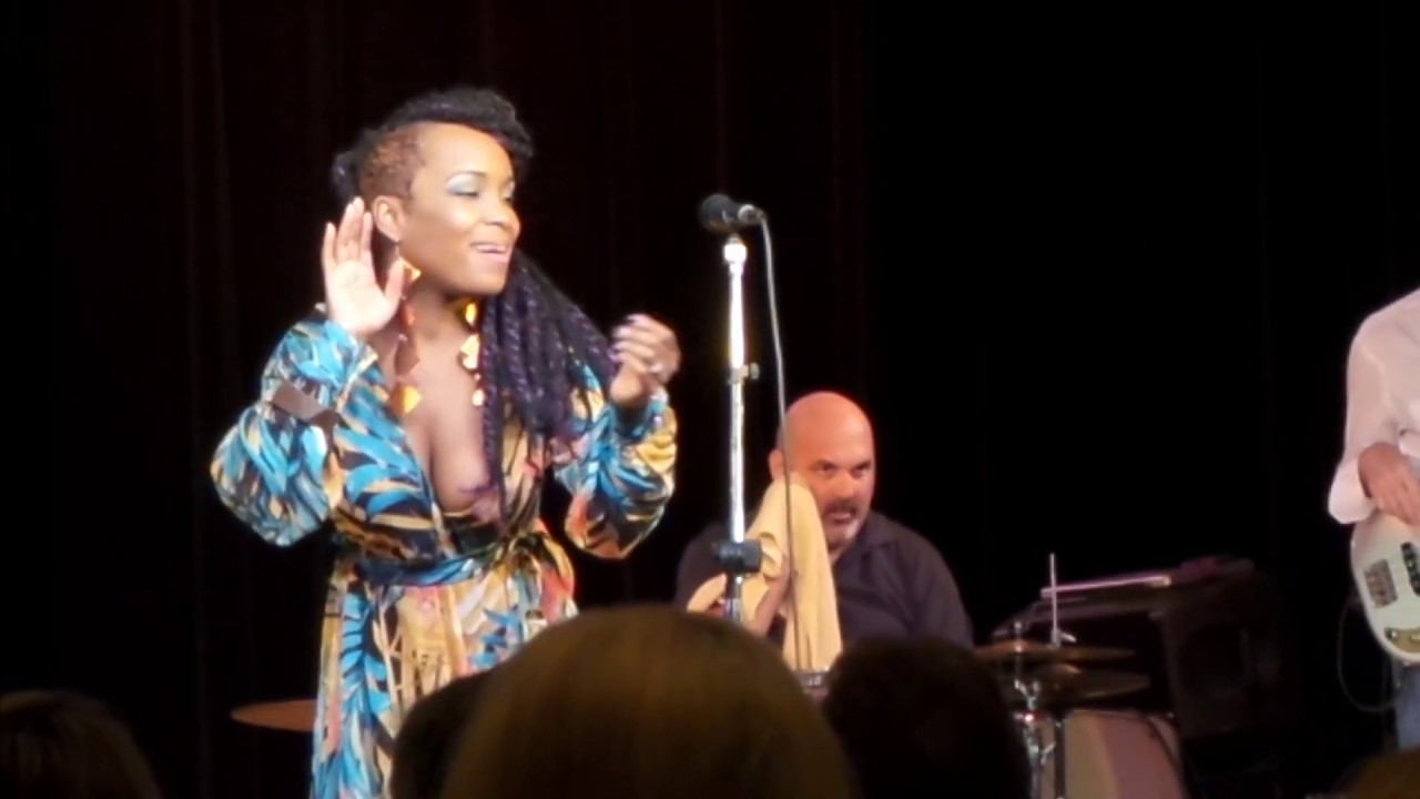 Kat Riggins Getting Funky In Venice Florida - YouTube