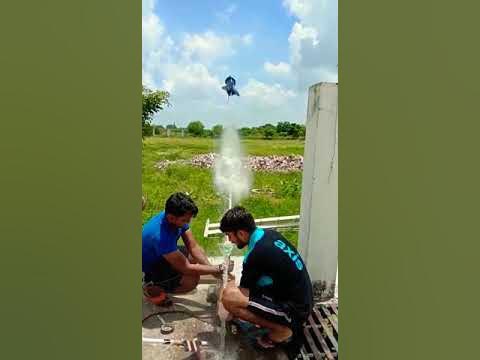 Air and water pressure rocket axis college student project - YouTube