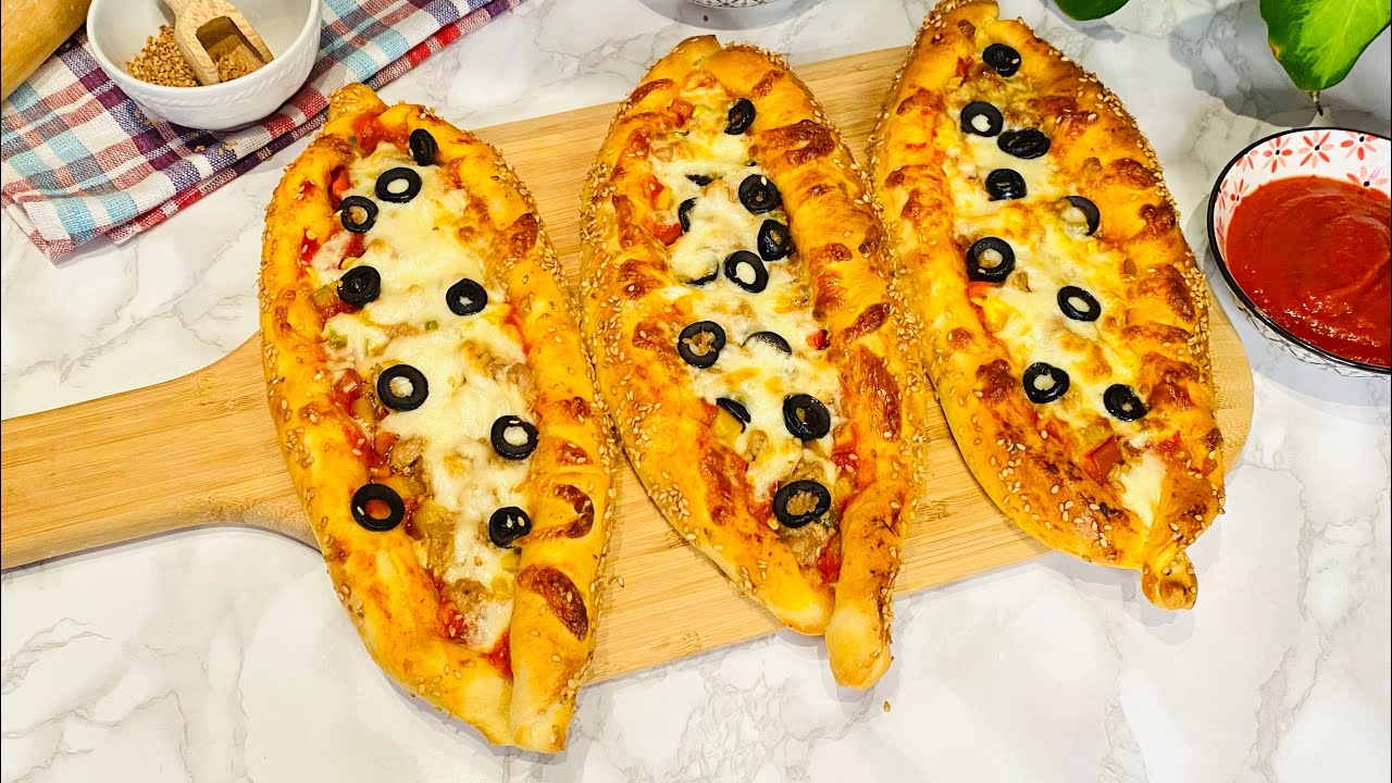 من أروع ما تجربوا قوارب البيتزا التركية بعجينة قطنية هشة بطريقة ساهلة و ناجحةpizza turque facile