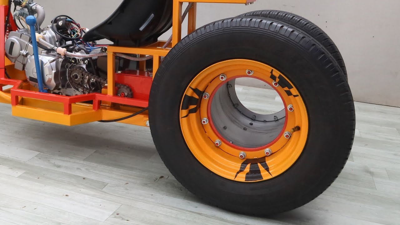 Самодельный потрясающий мотоцикл без ступицы