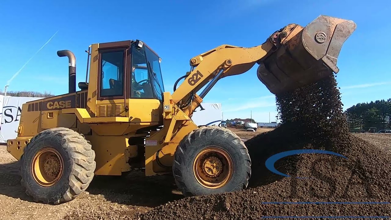 Lot 1158: Case 621 Wheel Loader Will Be Sold At Auction!