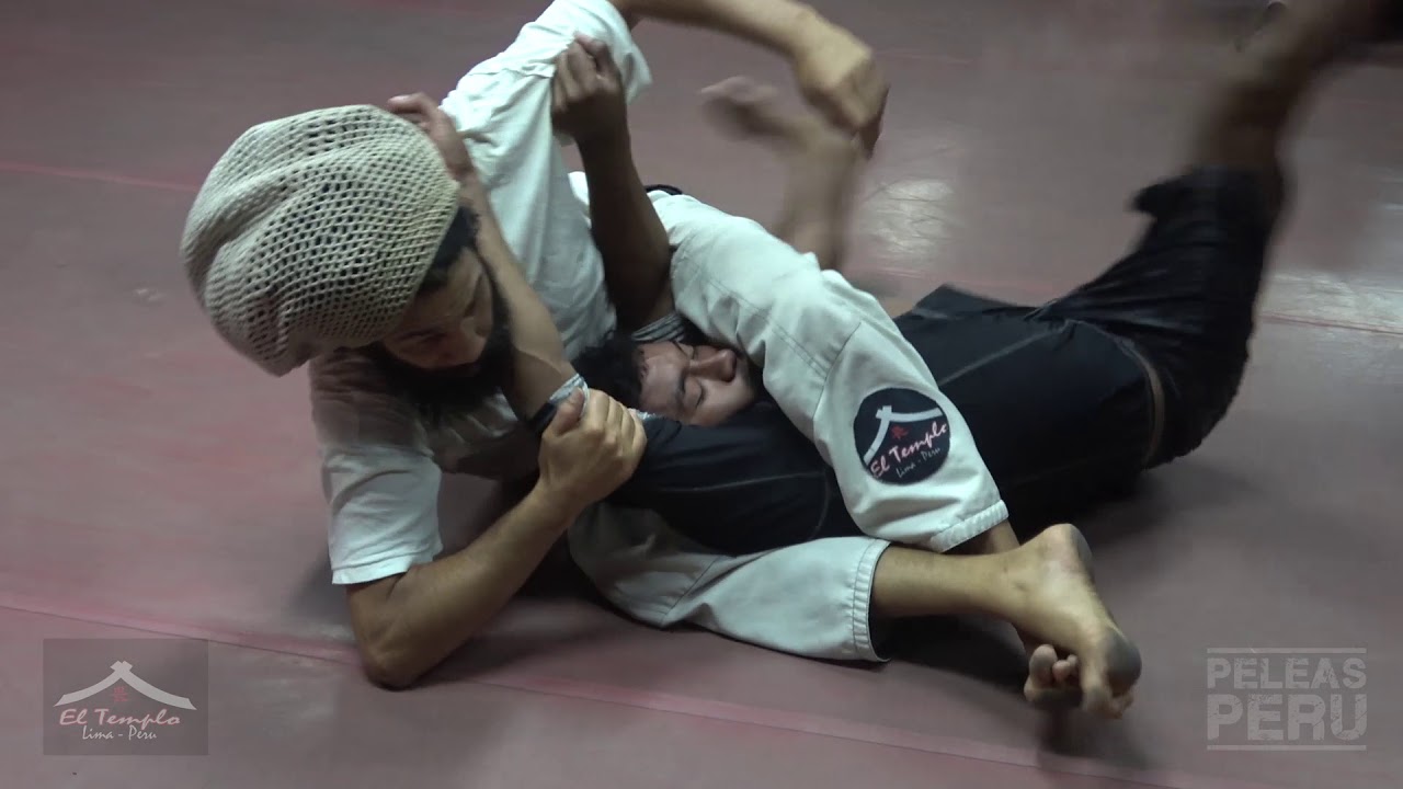 Maestro Tony de Souza: clase maestra en el Templo de Lima - Perú. peleas de gallos 2018