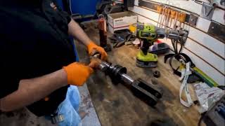 TX1000 Tilt Cylinder Rebuild