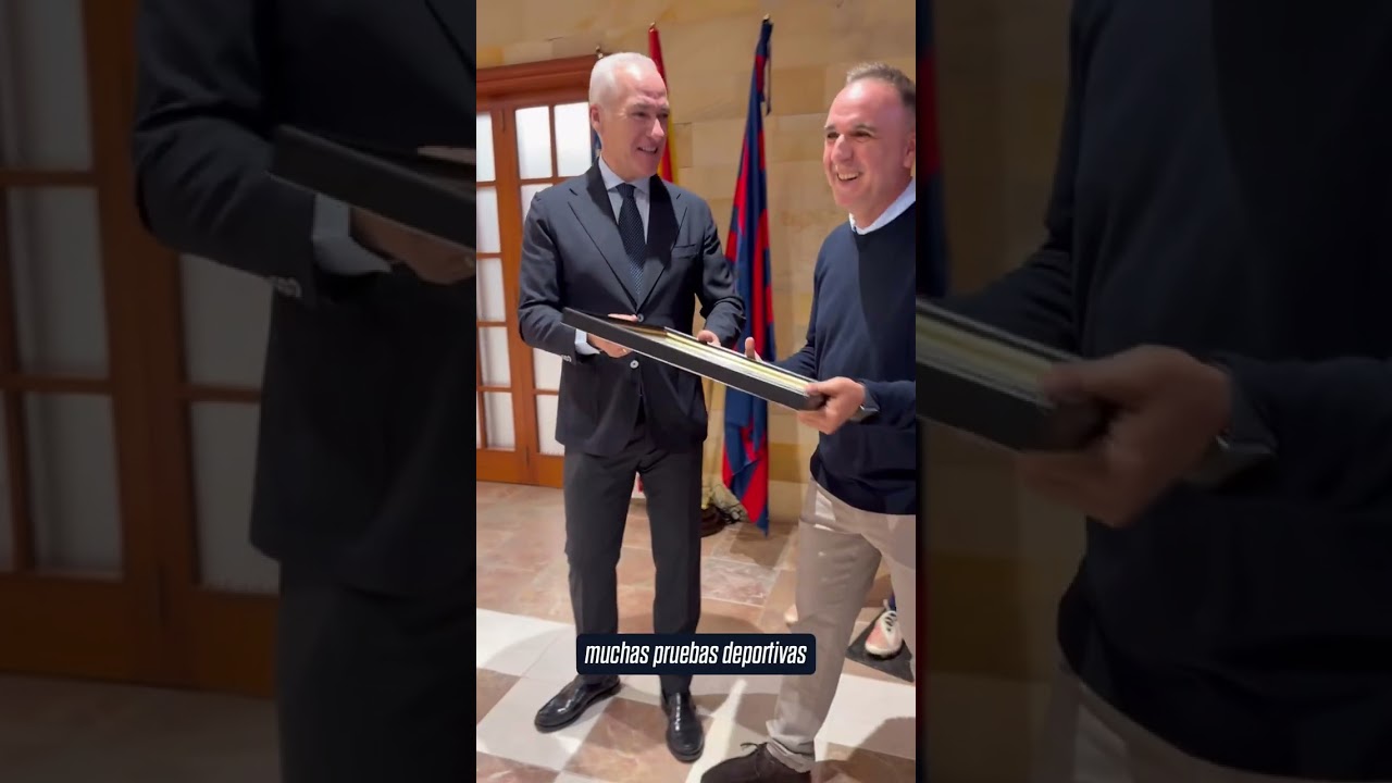 Rafael Solaz dona una obra original de Tormo de 1934 al patrimonio del Levante UD.