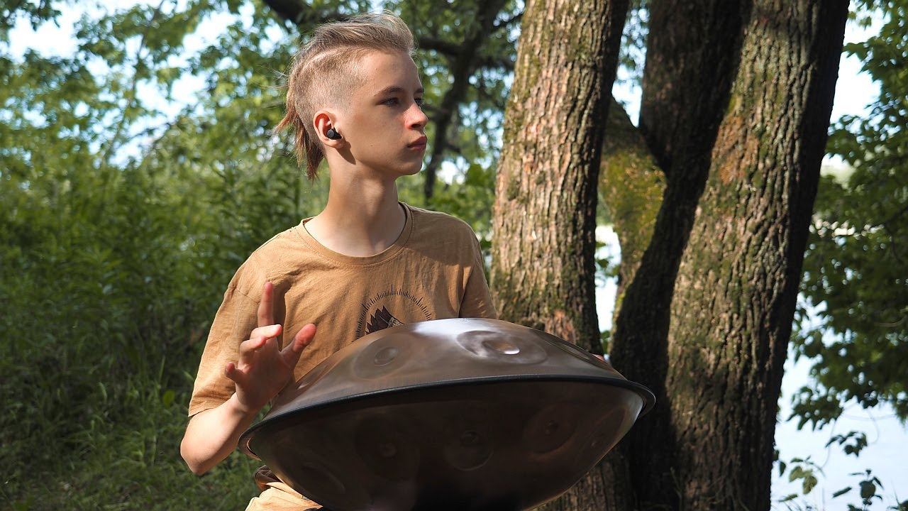 F2 Low Pygmy 17 – Ember Steel – Essence Handpans English