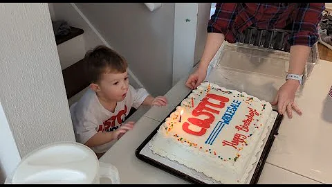 THROWING A COSTCO THEMED BIRTHDAY PARTY