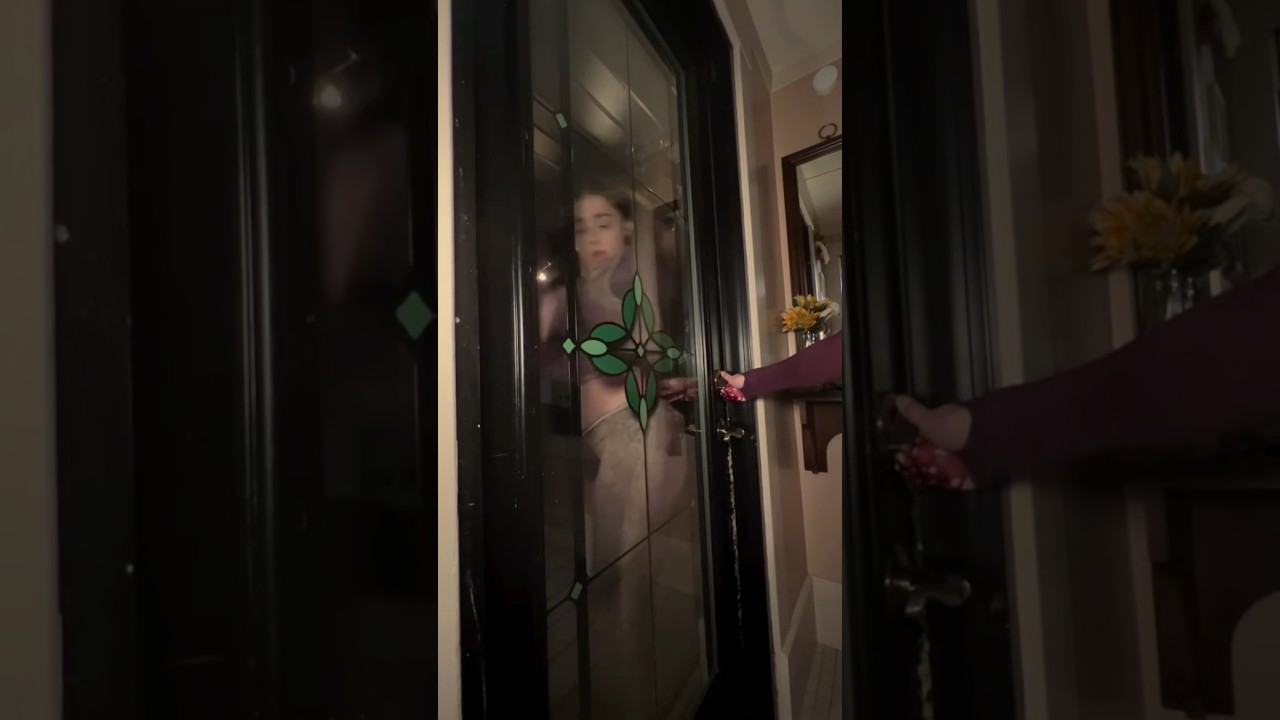 Door pranking my girlfriend #shorts