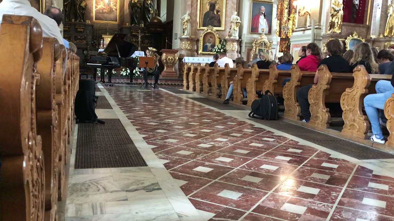 Will Druiett plays JS Bach on a Dehmal Tuba