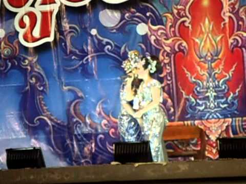 ไมค์ สหรัฐ - ตั๊บแก พัตจิรา.AVI