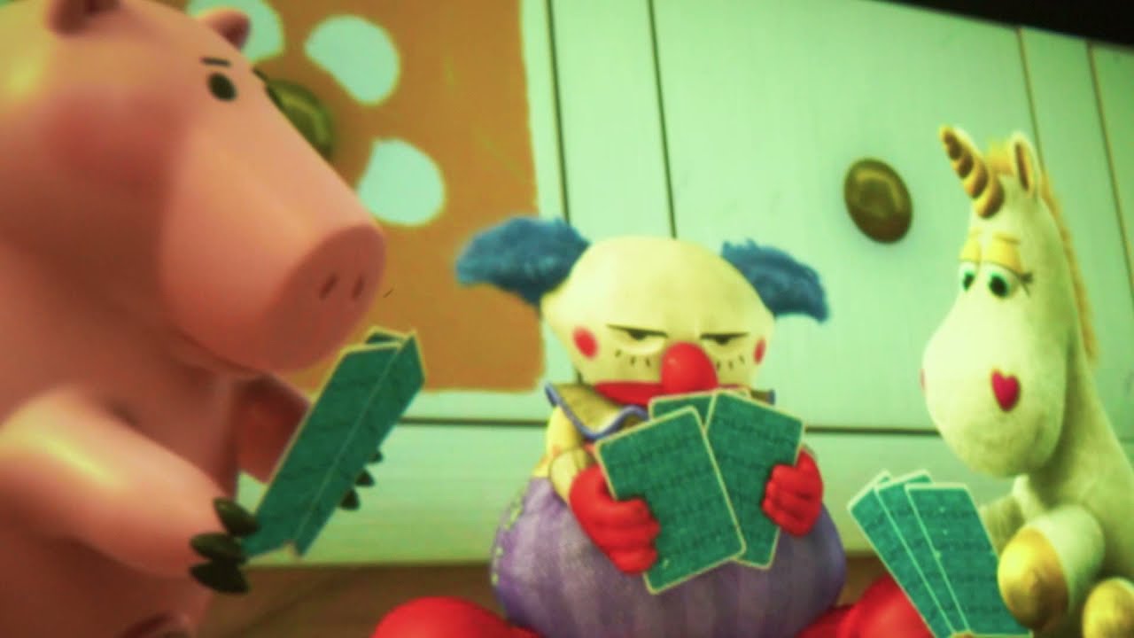 Ezcast Beam H3 Portable LED Projector in Action