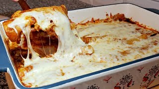 Here is one of my favorite ways to make cheesy saucy chicken
enchiladas. thank you sister monie for always making her enchiladas
when she visit...