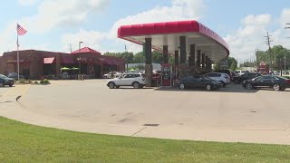 Sheetz selling Unleaded 88 gas for $1.99 per gallon through November 27
