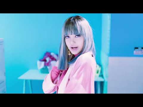 LISA BLACKPINK SHIVERS 
