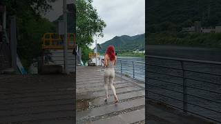 The red-haired beauty's jaw-dropping figure #streetfashion #style #beauty