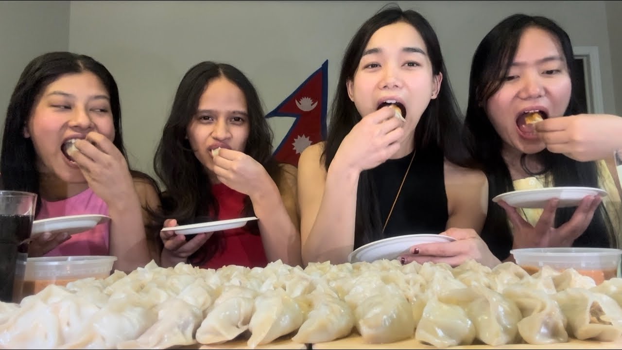 100 mo: mo: mukbang with housemates @sumisi0 