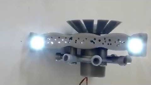 TRENDMASTERS   2 FT TALL  RADIO CONTROLLED LOST IN SPACE B9 ROBOT BRAIN LIGHTING