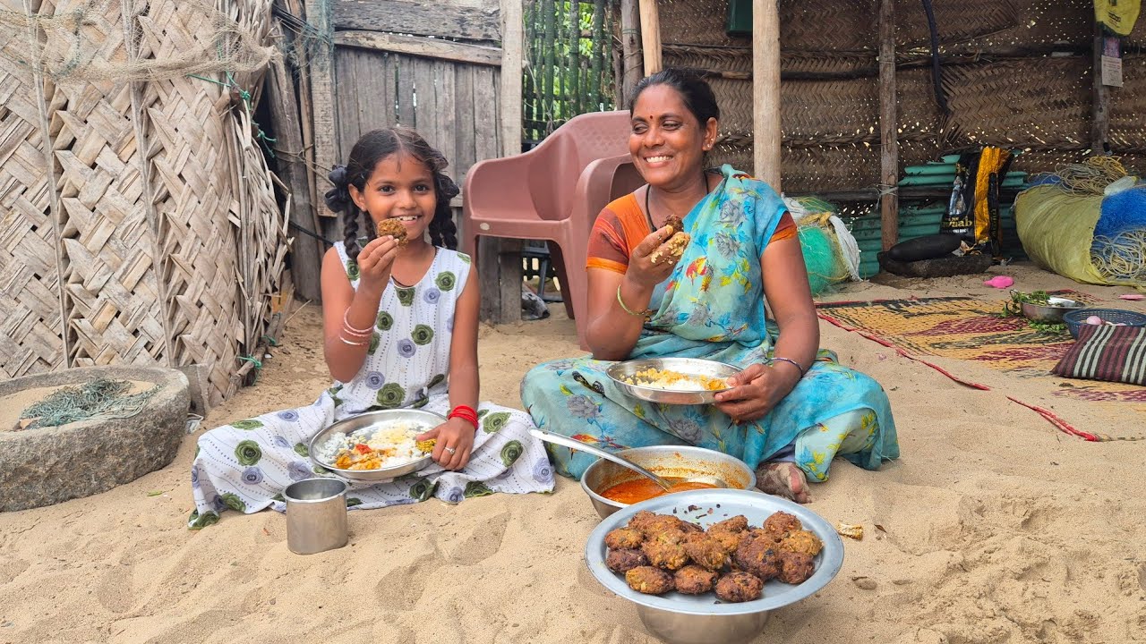 மடியில் பிடித்த சாலை மீன் வடை , முரல் மீன் குழம்பு 