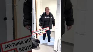 Anything but football boots challenge 🤣 (🎥: TT/ stokegabrielladiesfc)