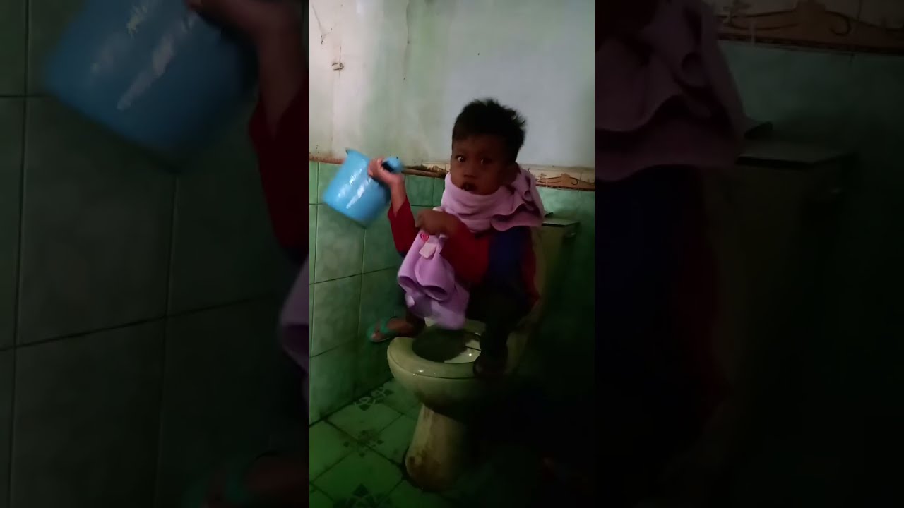 SERUNYA AZKA BELAJAR EEK ATAU PIPIS DAN CEBOK LAGI TEMAN-TEMAN #azka #eek #pipis